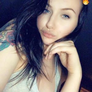 Meet your Posher, Brenna